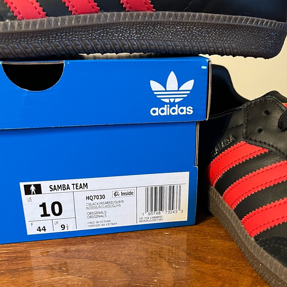 ADIDAS Samba Manchester United Shoes - Picture 11 of 12